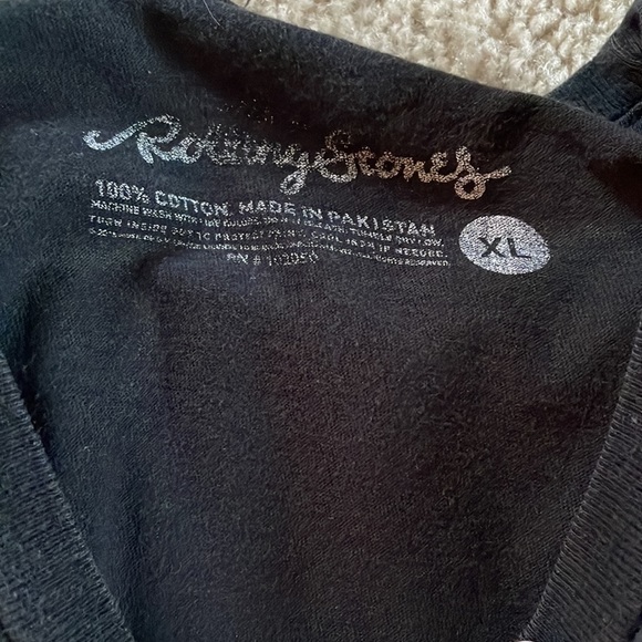 Graphic Band Tee’s - Picture 5 of 5